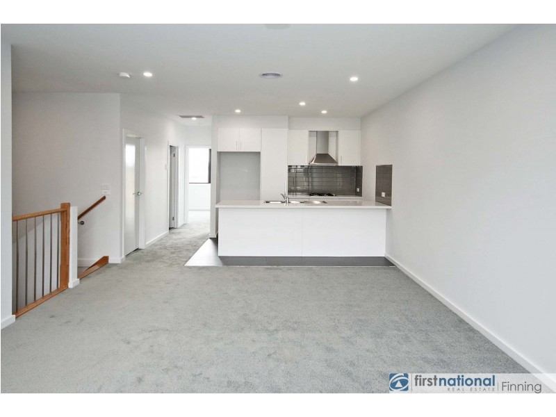 14 Coral-Pea Way, Cranbourne West VIC 3977