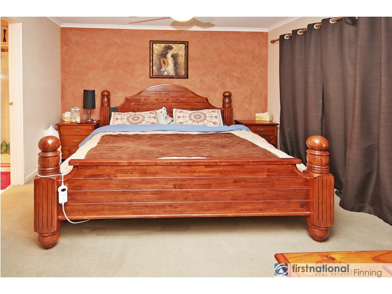 31 Horsham Drive, Cranbourne East VIC 3977