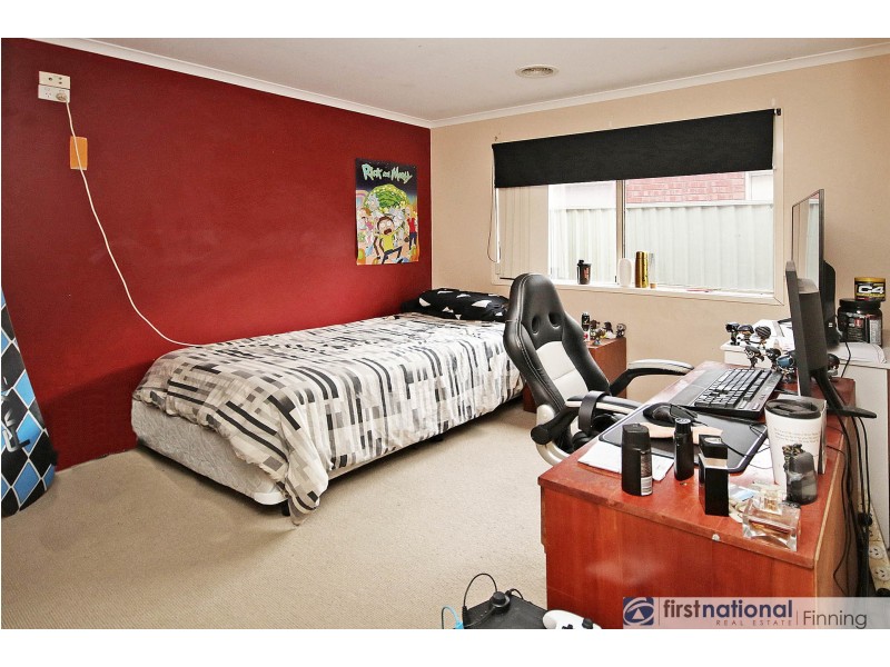31 Horsham Drive, Cranbourne East VIC 3977