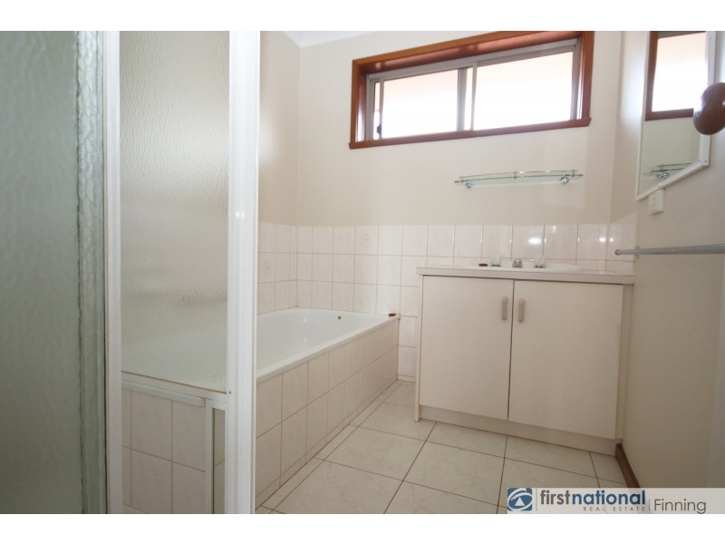 1/31 Hotham Street, Cranbourne VIC 3977