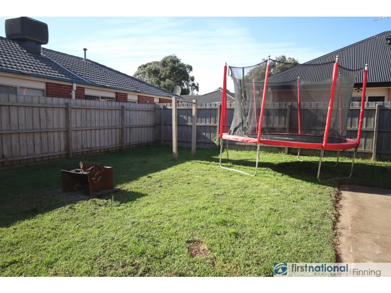 14 Franklin Parade, Lynbrook VIC 3975