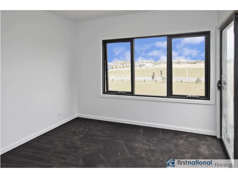 9 Push-Pea Way, Cranbourne West VIC 3977