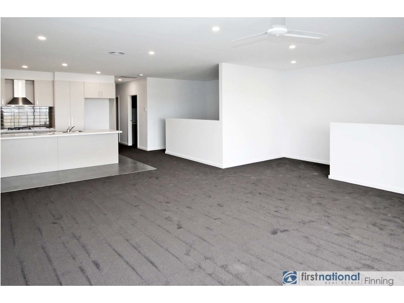 21 Push-Pea Way, Cranbourne West VIC 3977