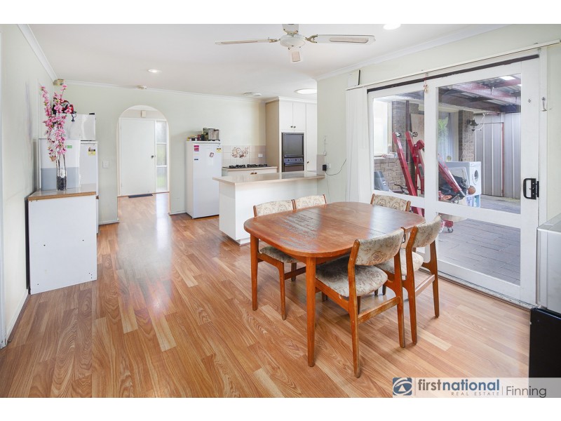 14 Hindmarsh Court, Cranbourne North VIC 3977