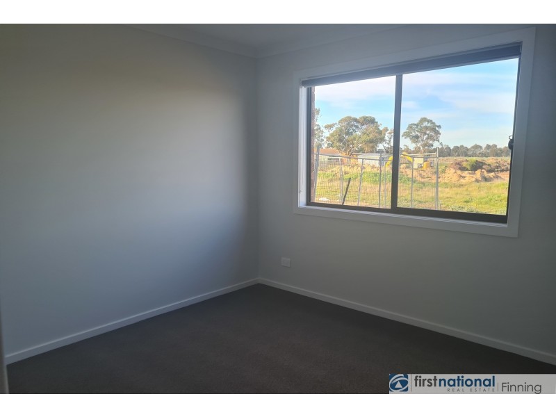 19 Niloma Street, Clyde North VIC 3978