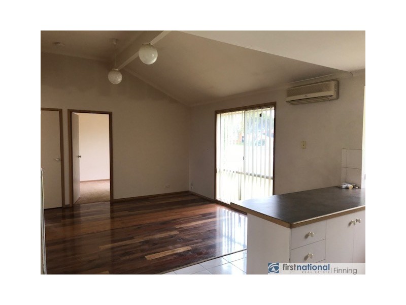 1 Lindenow Court, Cranbourne North VIC 3977