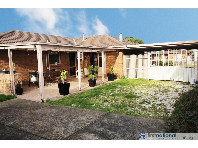 62 Toirram Crescent, Cranbourne VIC 3977