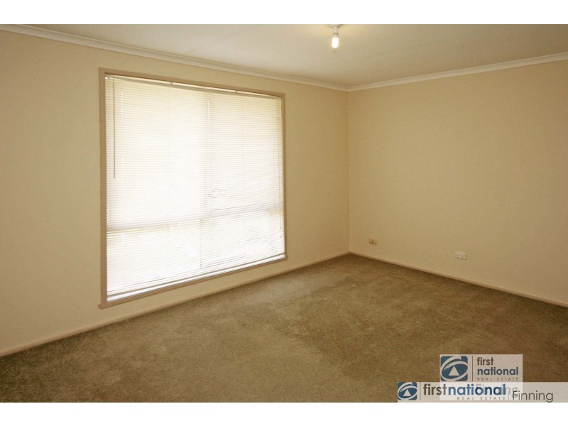 3 Glenbourne Road, Cranbourne VIC 3977