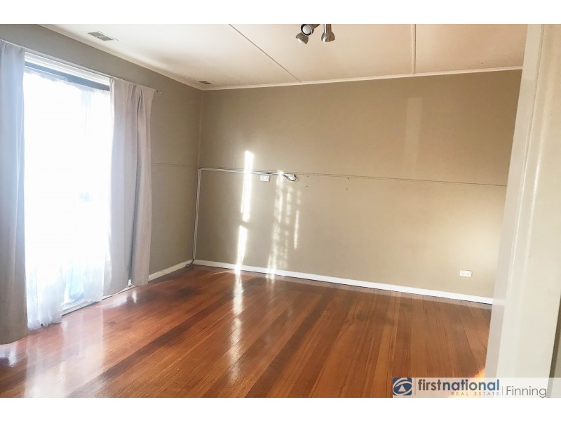 6 Canterbury Street, Cranbourne VIC 3977