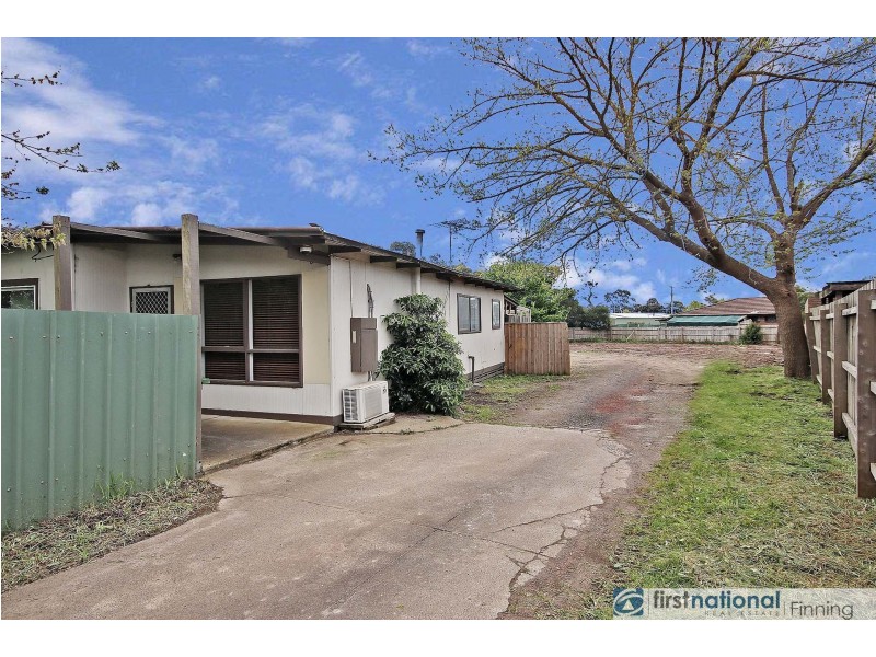 34 Circle Drive, Cranbourne VIC 3977