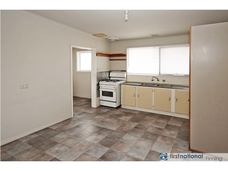 34 Circle Drive, Cranbourne VIC 3977