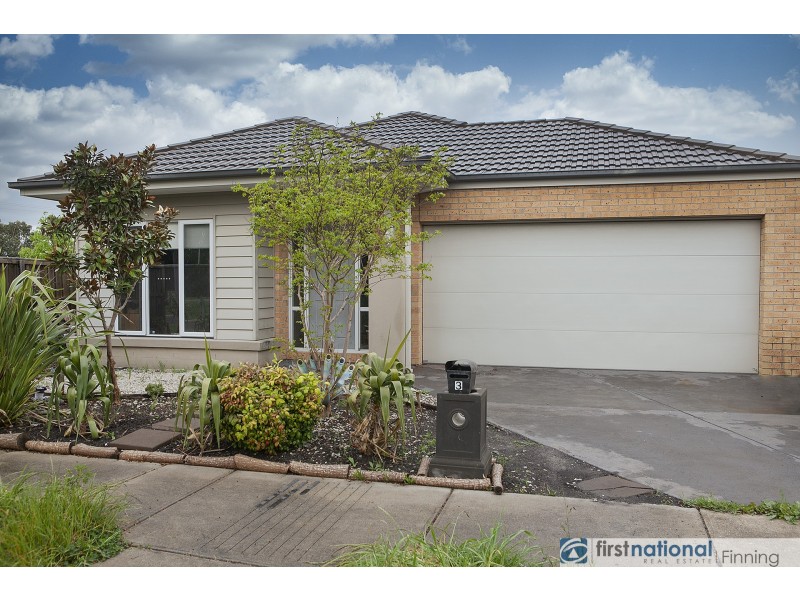 3 Artfield Street, Cranbourne East VIC 3977