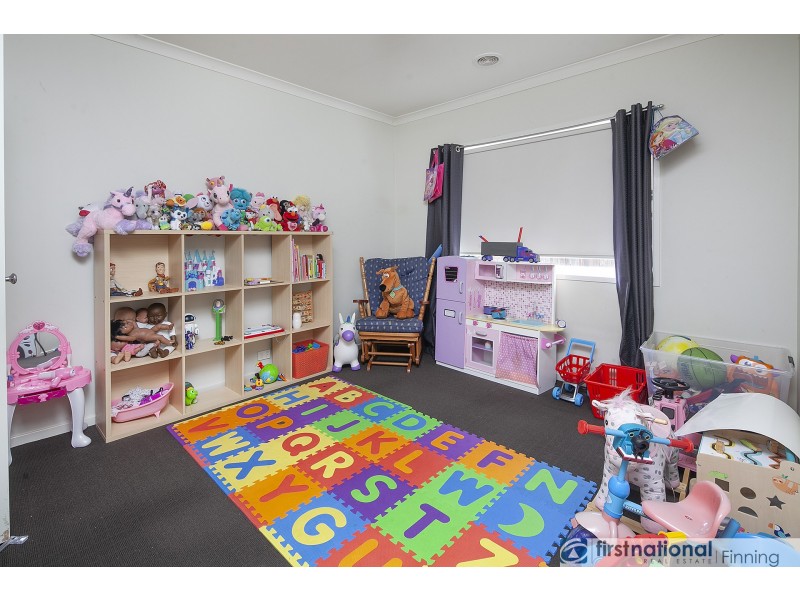 3 Artfield Street, Cranbourne East VIC 3977