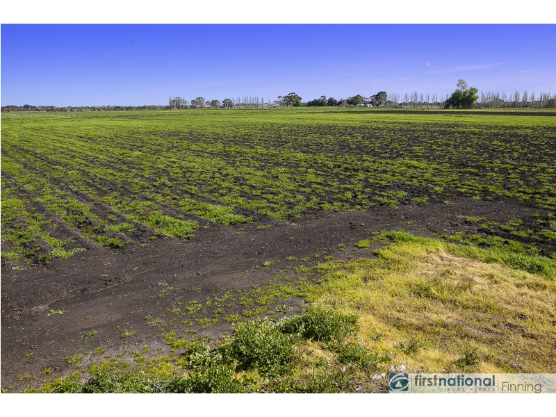 220 Peers Road, Dalmore VIC 3981