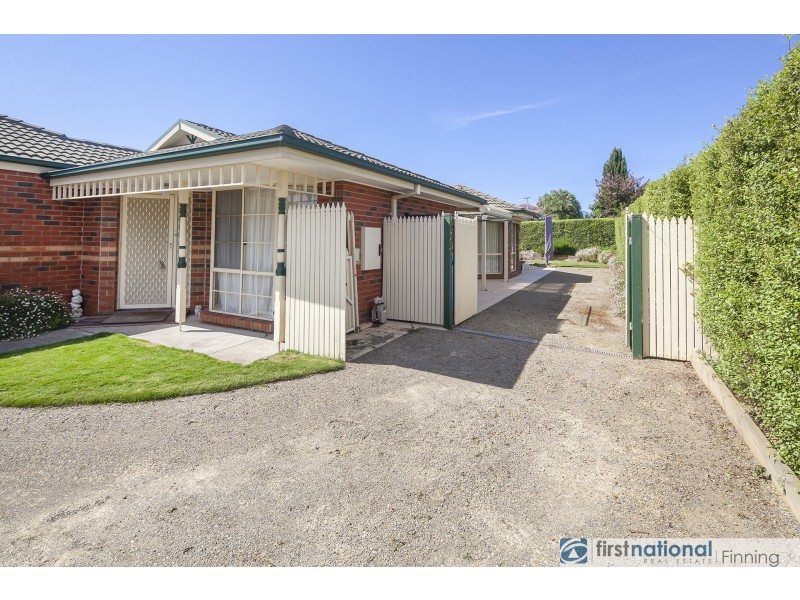 49 Central Park Way, Cranbourne West VIC 3977