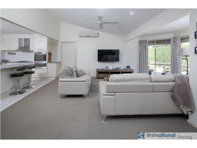 49 Central Park Way, Cranbourne West VIC 3977