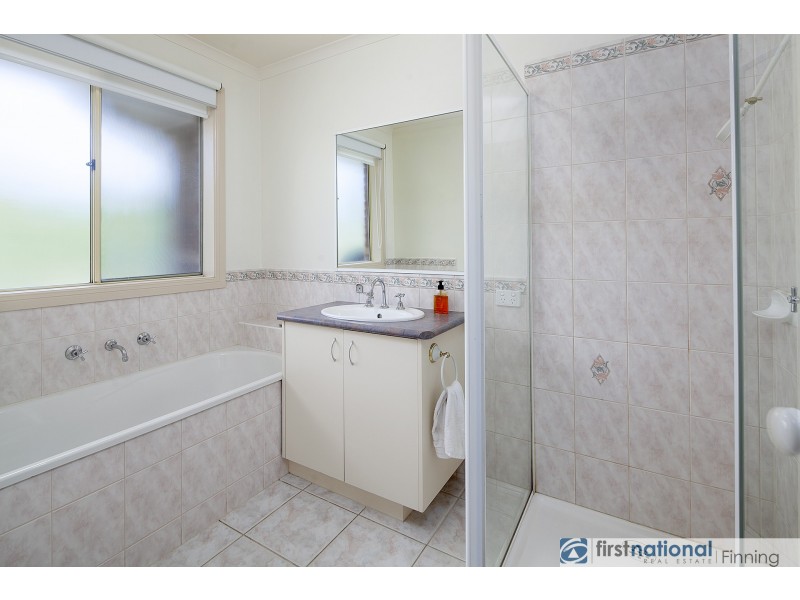 49 Central Park Way, Cranbourne West VIC 3977