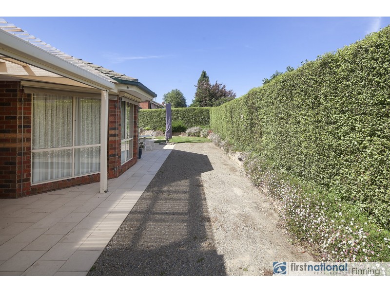 49 Central Park Way, Cranbourne West VIC 3977