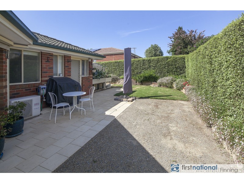 49 Central Park Way, Cranbourne West VIC 3977