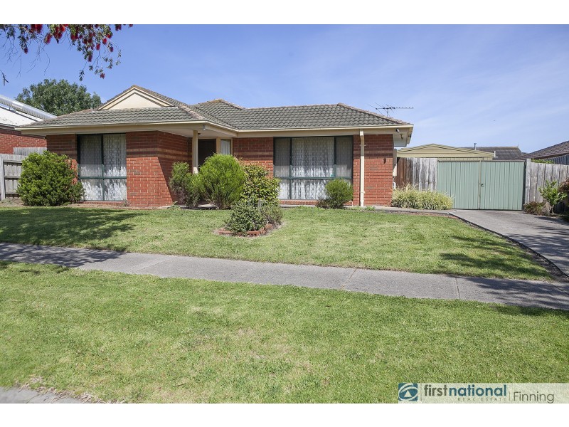 23 McGuigan Drive, Cranbourne West VIC 3977