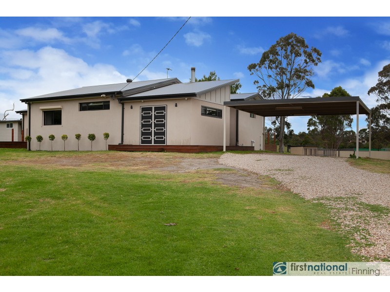 33 Stanley Road, Devon Meadows VIC 3977