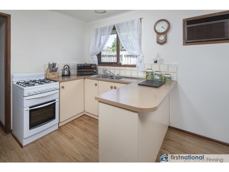 2/122 Camms Road, Cranbourne VIC 3977