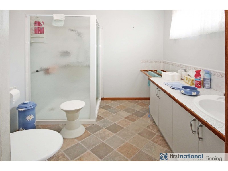 23 Andrea Crescent, Cranbourne North VIC 3977