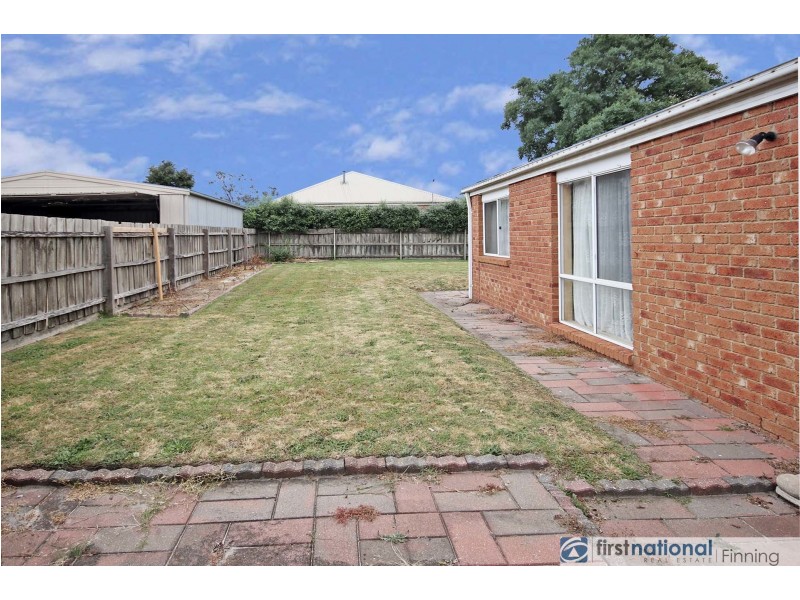 23 Andrea Crescent, Cranbourne North VIC 3977