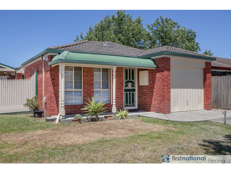 10 Seacombe Place, Cranbourne VIC 3977