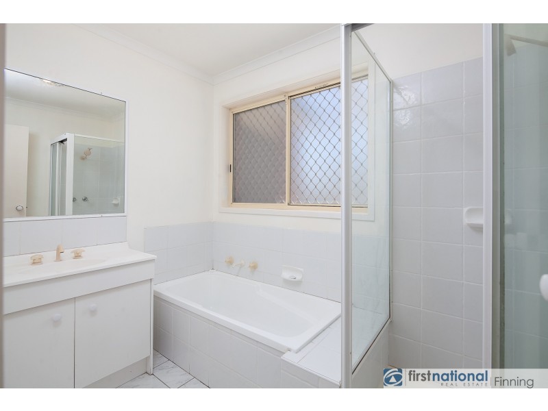 10 Seacombe Place, Cranbourne VIC 3977