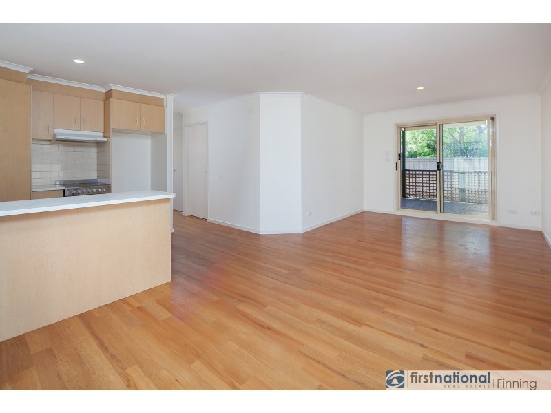 10 Seacombe Place, Cranbourne VIC 3977
