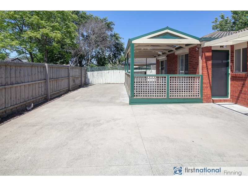 10 Seacombe Place, Cranbourne VIC 3977