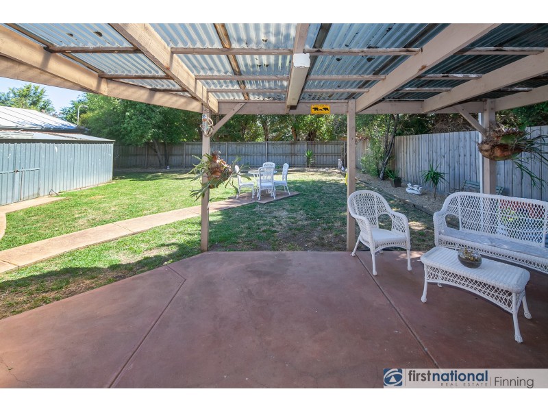 29 Marnie Drive, Cranbourne West VIC 3977