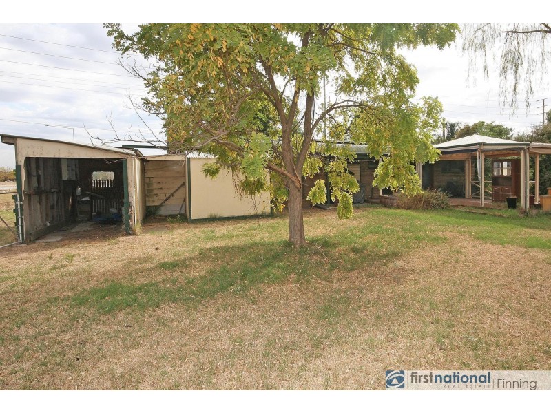 980 Thompsons Road, Cranbourne West VIC 3977