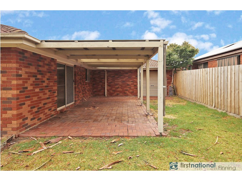 46 Brentwood Drive, Cranbourne North VIC 3977
