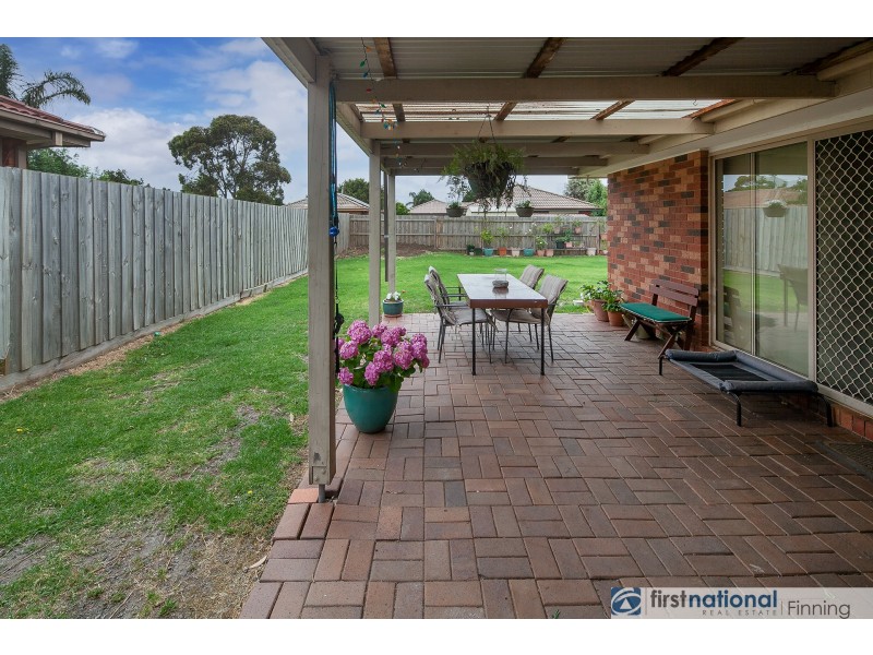 46 Brentwood Drive, Cranbourne North VIC 3977