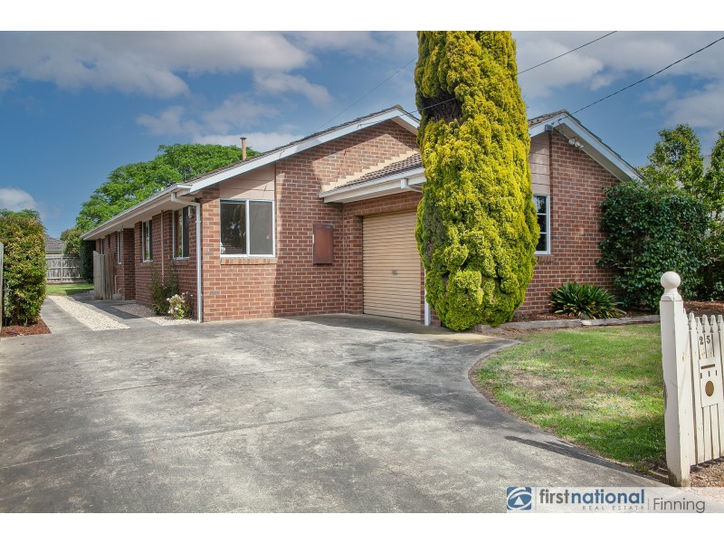 25 Codrington Street, Cranbourne VIC 3977