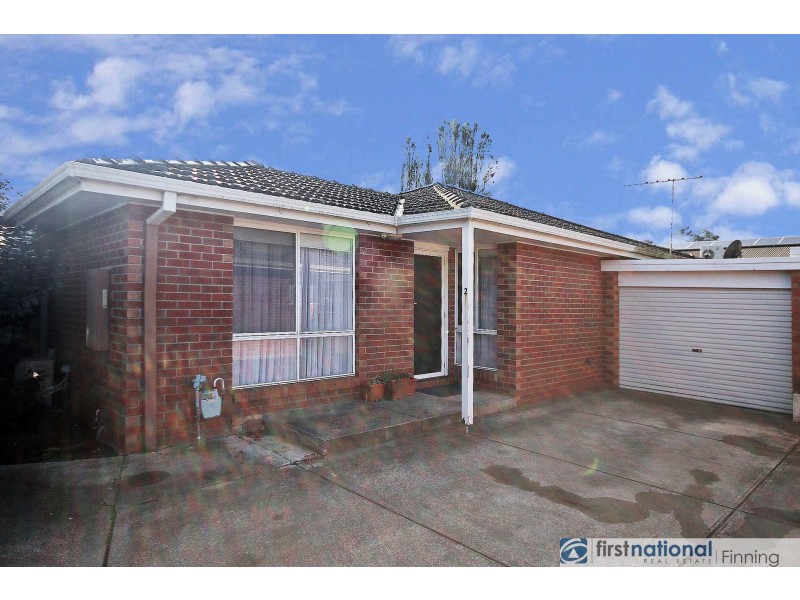 2/215 Sladen Street, Cranbourne VIC 3977