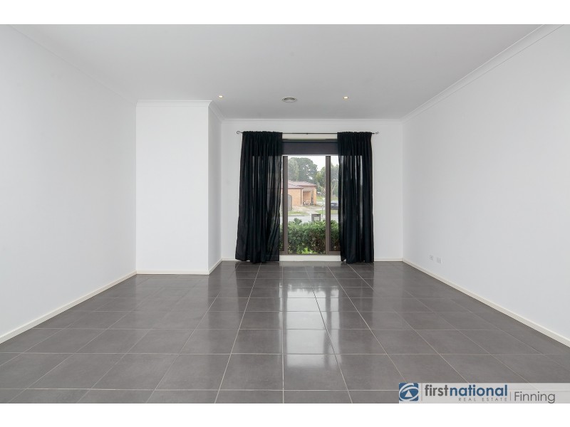 81 Fiorelli Boulevard, Cranbourne East VIC 3977