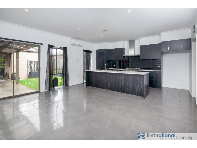 81 Fiorelli Boulevard, Cranbourne East VIC 3977