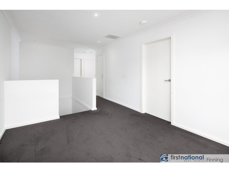 81 Fiorelli Boulevard, Cranbourne East VIC 3977