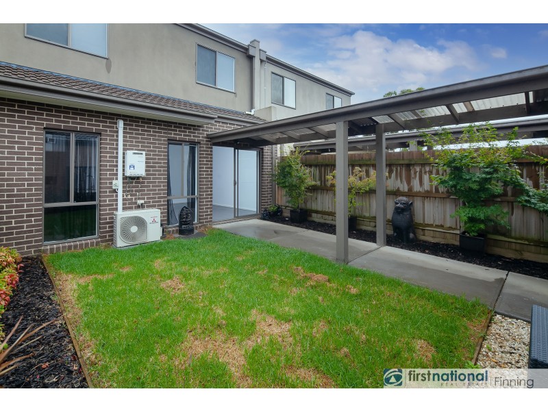 81 Fiorelli Boulevard, Cranbourne East VIC 3977