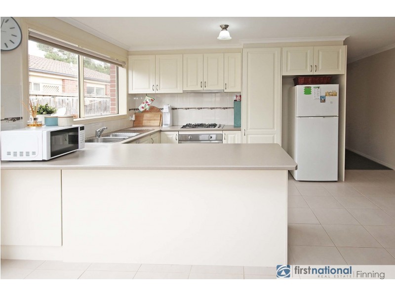 5 McCallum Drive, Cranbourne East VIC 3977