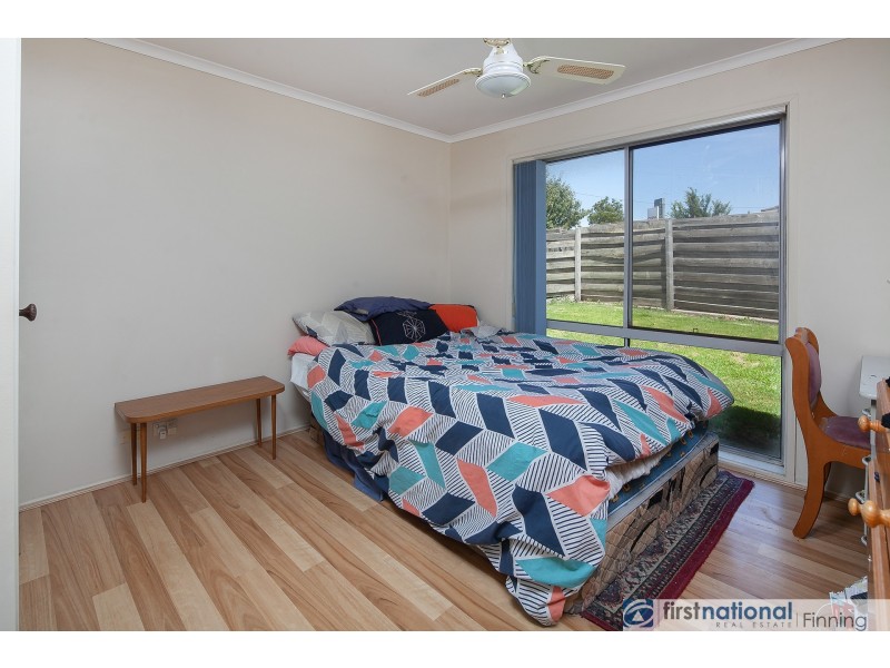 1/12 Leanna Court, Cranbourne West VIC 3977