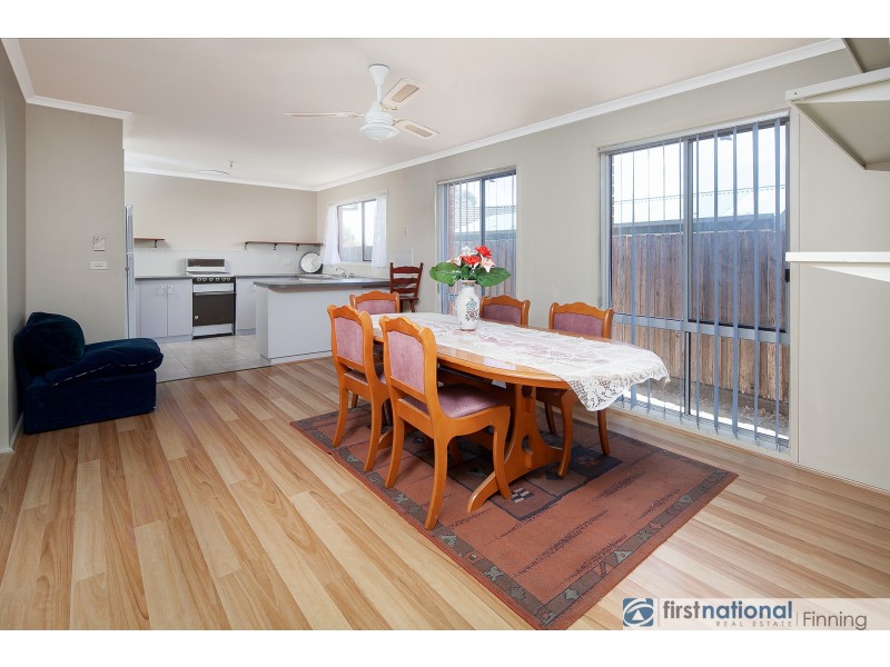 1/12 Leanna Court, Cranbourne West VIC 3977