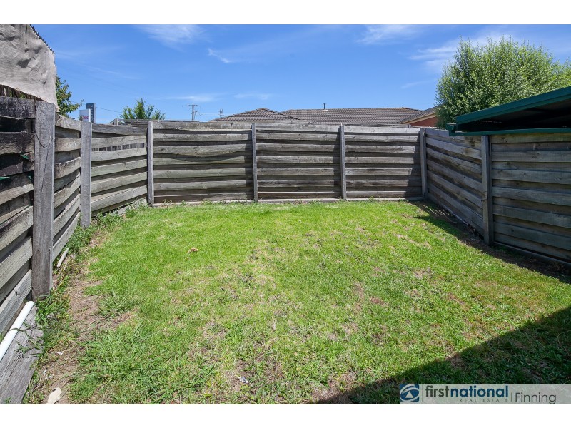 1/12 Leanna Court, Cranbourne West VIC 3977