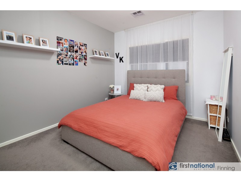 18 John Russell Road, Cranbourne West VIC 3977