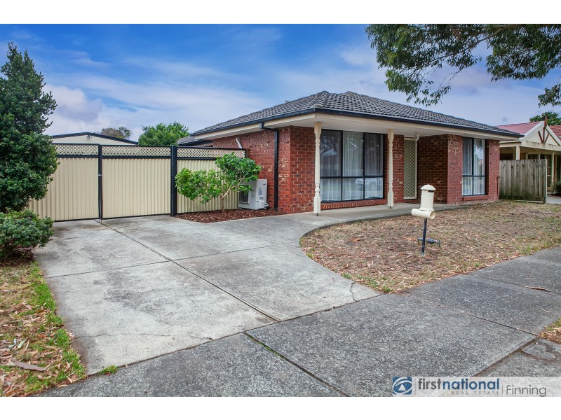 22 Montrose Way, Cranbourne West VIC 3977