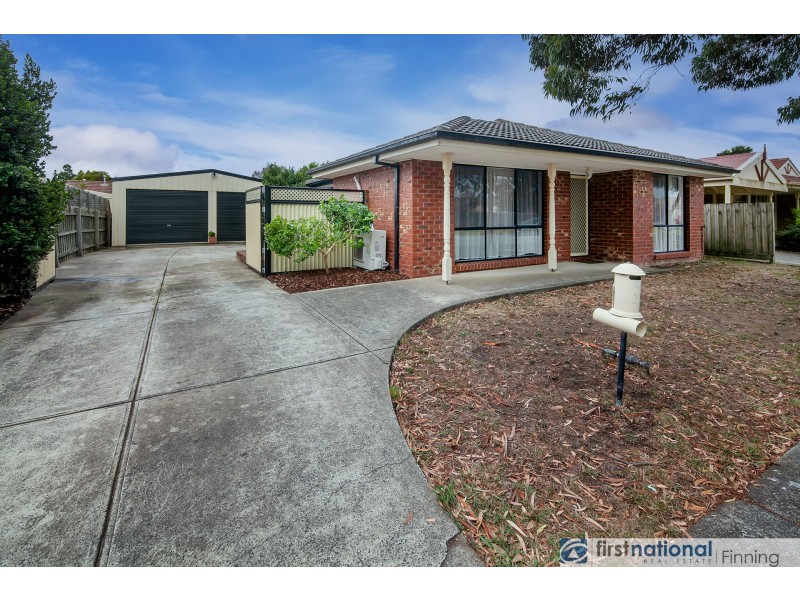 22 Montrose Way, Cranbourne West VIC 3977