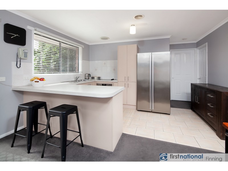 22 Montrose Way, Cranbourne West VIC 3977